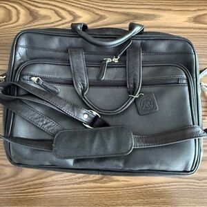NWOT Osgoode Marley #6043 Padraig Portfolio Messenger Briefbag-Black